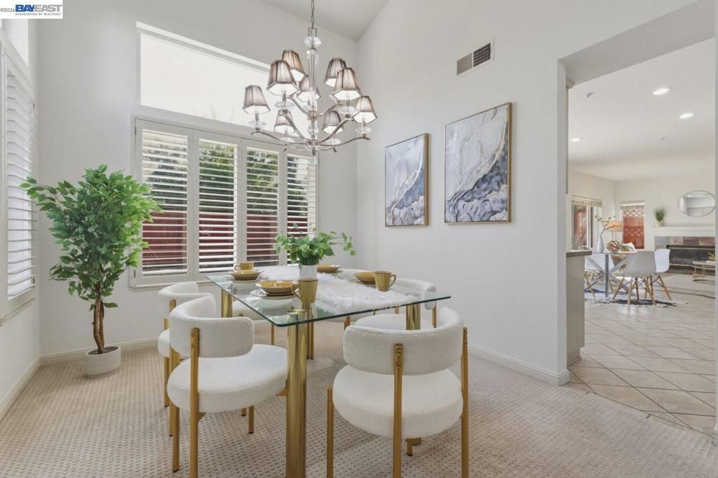 Image 8 of property listing at 5689 Mollie Cir, Livermore, CA 94551