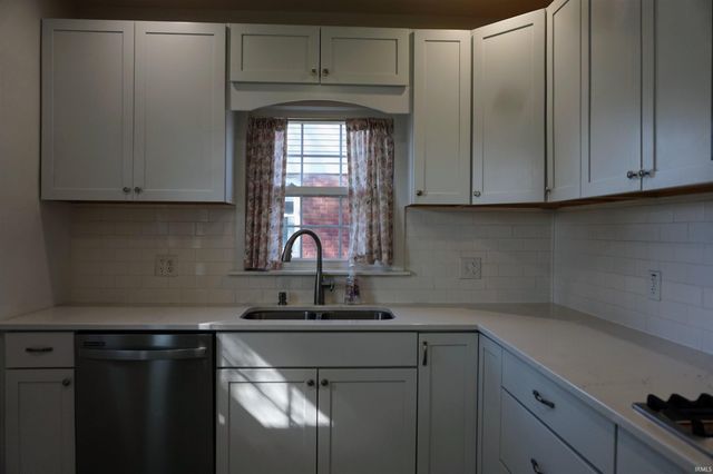 417 Bennighof Avenue, Evansville, IN 47714