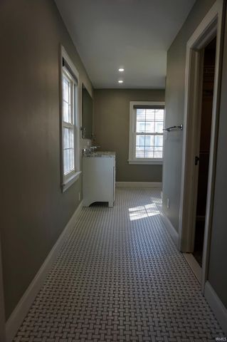 417 Bennighof Avenue, Evansville, IN 47714