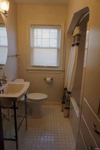 417 Bennighof Avenue, Evansville, IN 47714