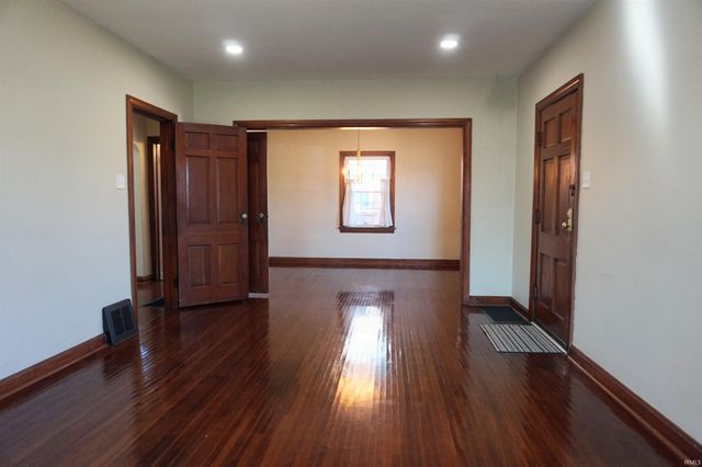 417 Bennighof Avenue, Evansville, IN 47714