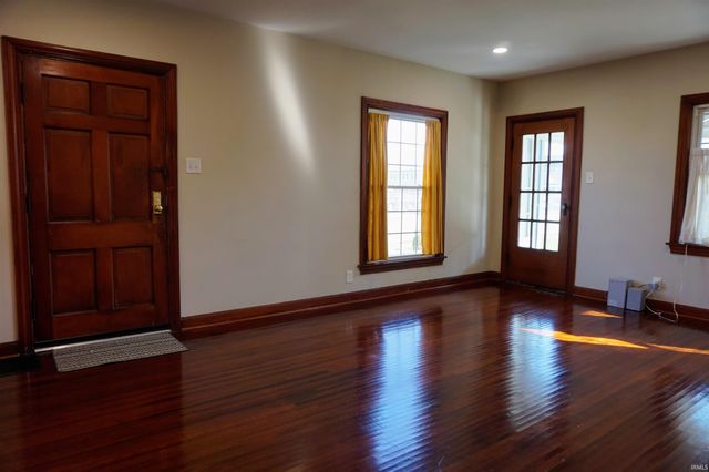 417 Bennighof Avenue, Evansville, IN 47714