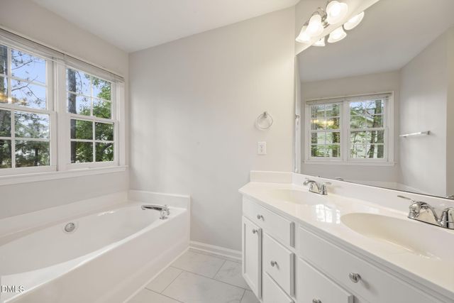 1008 Scotts Ridge Trail, Apex, NC 27502
