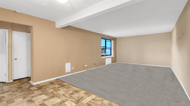 73-55 210th Street 4J, Oakland Gardens, NY 11364