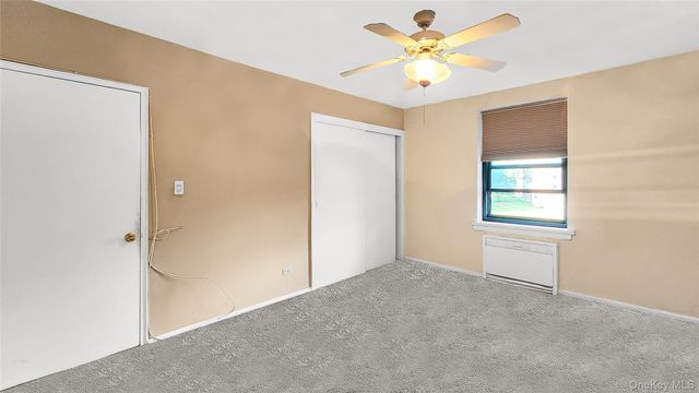73-55 210th Street 4J, Oakland Gardens, NY 11364