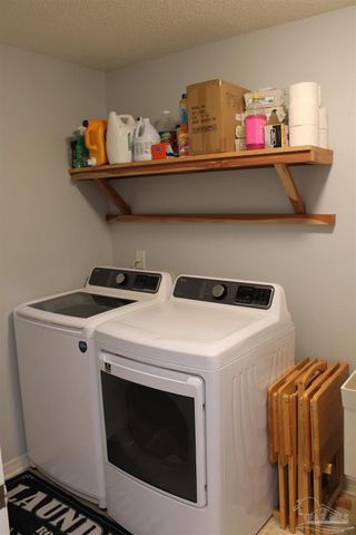 5540 Forest Hills Ln, Milton, FL 32570