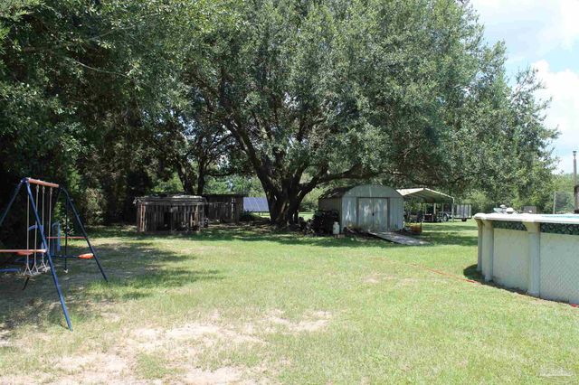 5540 Forest Hills Ln, Milton, FL 32570