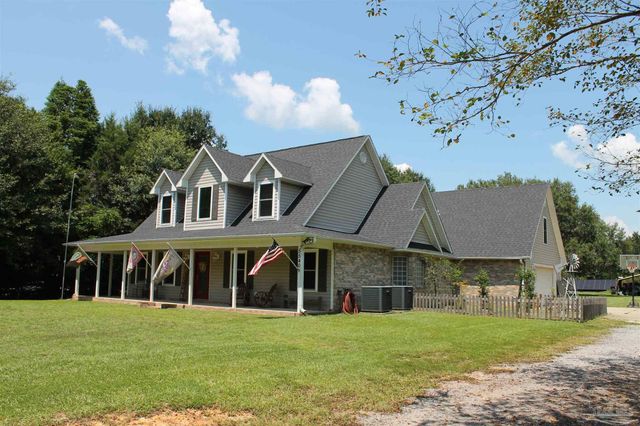 5540 Forest Hills Ln, Milton, FL 32570