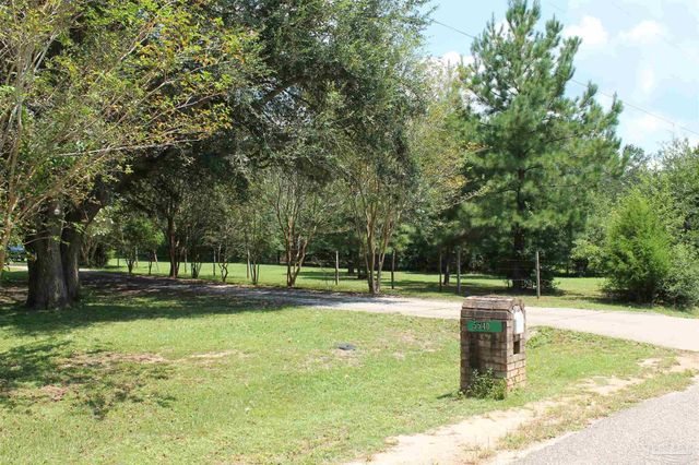 5540 Forest Hills Ln, Milton, FL 32570