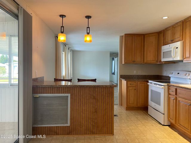 558 Marnie Circle, Melbourne, FL 32904