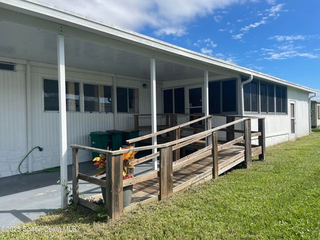 558 Marnie Circle, Melbourne, FL 32904