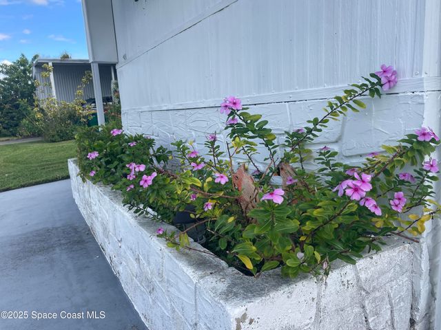 558 Marnie Circle, Melbourne, FL 32904