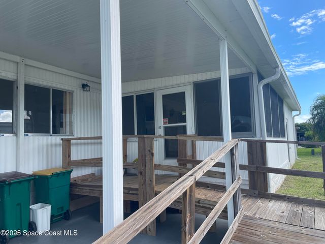 558 Marnie Circle, Melbourne, FL 32904