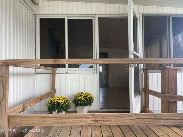 558 Marnie Circle, Melbourne, FL 32904