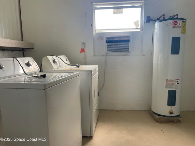 558 Marnie Circle, Melbourne, FL 32904