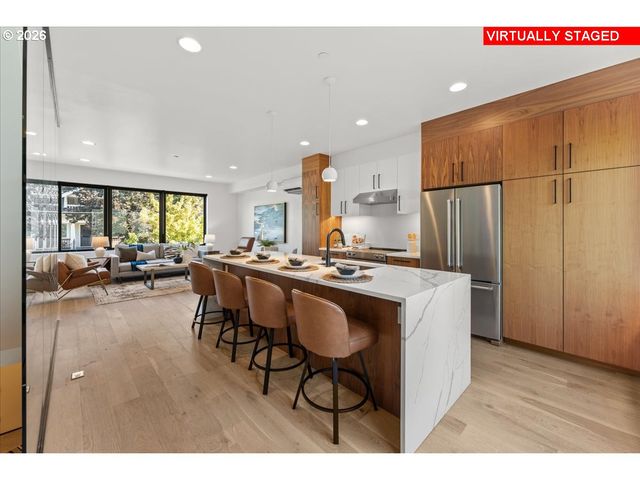 2268 Se DIVISION St, Portland, OR 97202