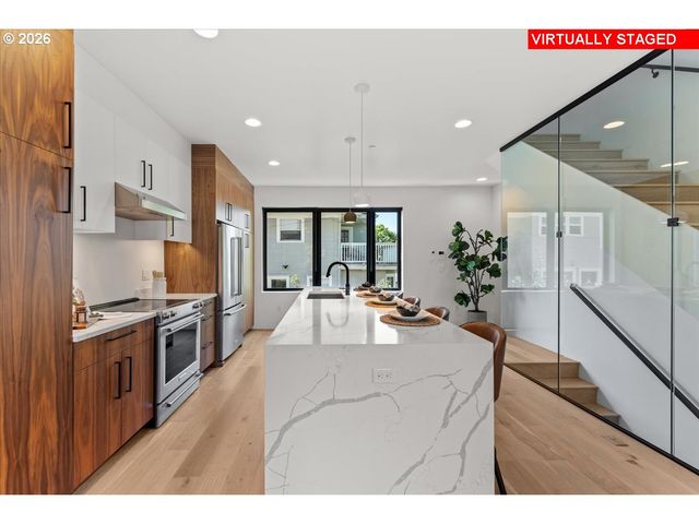 2268 Se DIVISION St, Portland, OR 97202