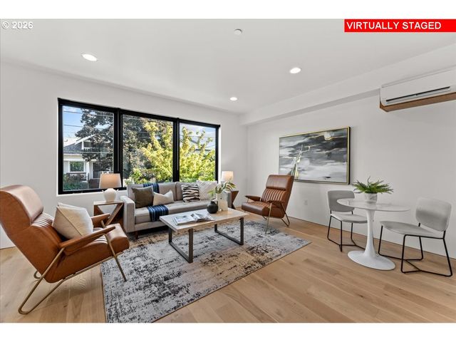 2268 Se DIVISION St, Portland, OR 97202