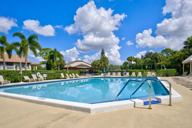 3237 Perimeter Drive 2512, Greenacres, FL 33467