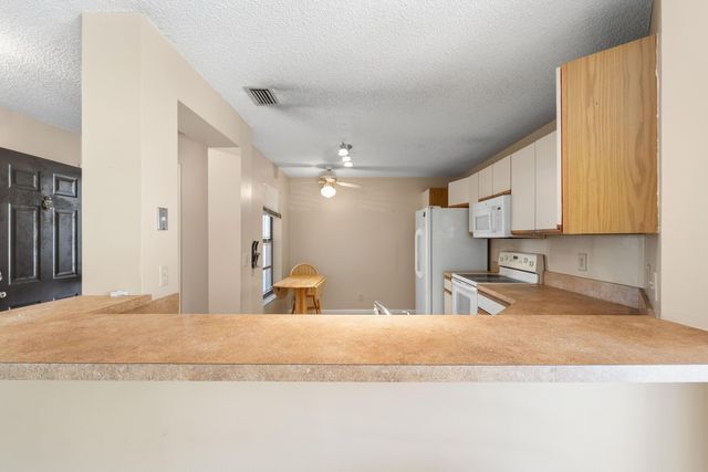 3237 Perimeter Drive 2512, Greenacres, FL 33467