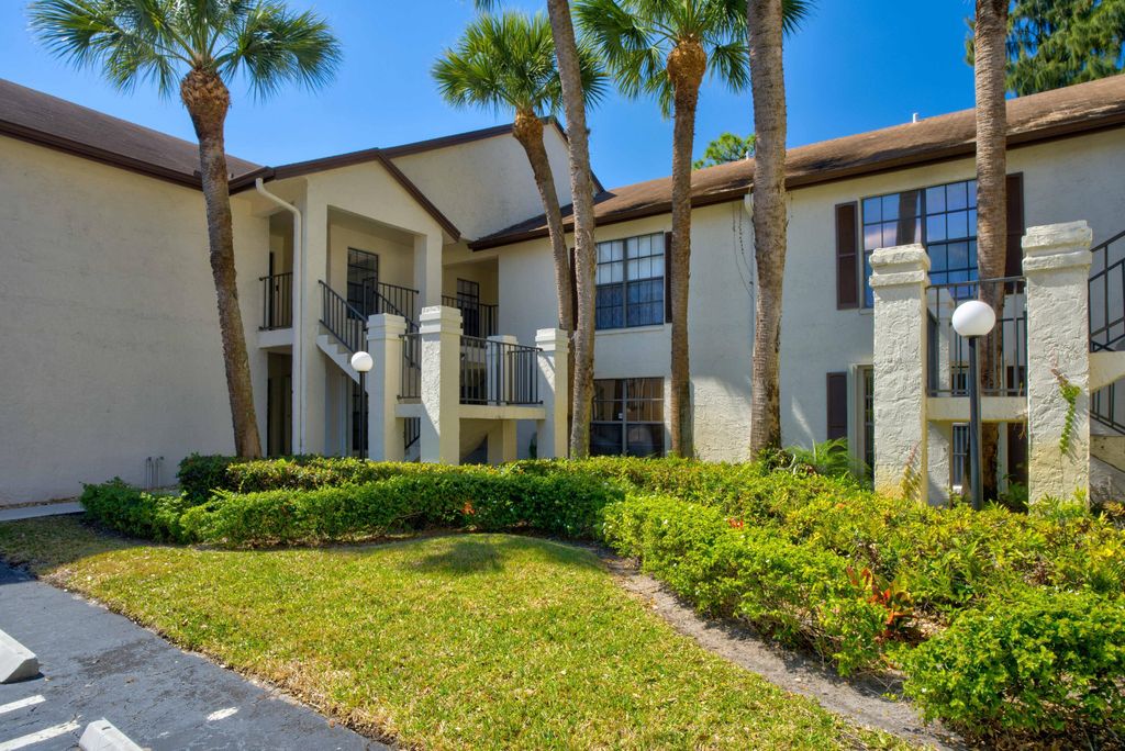 3237 Perimeter Drive 2512, Greenacres, FL 33467