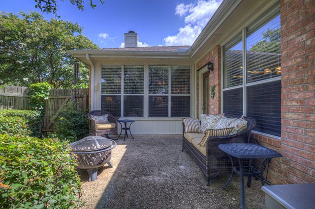 6661 Ruxton LN, Austin, TX 78749