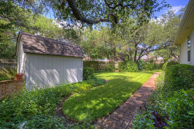 6661 Ruxton LN, Austin, TX 78749