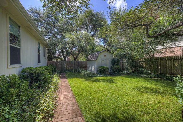 6661 Ruxton LN, Austin, TX 78749