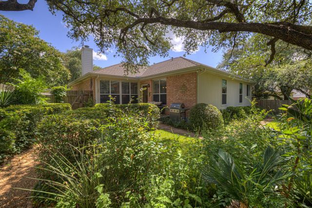 6661 Ruxton LN, Austin, TX 78749