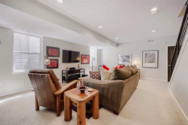 1426 S Pearl Street, Denver, CO 80210