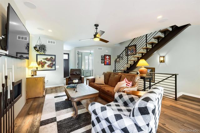 1426 S Pearl Street, Denver, CO 80210