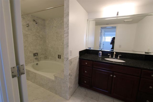 3200 Port Royale Drive 2007, Fort Lauderdale, FL 33308