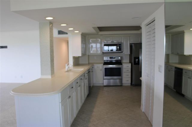 3200 Port Royale Drive 2007, Fort Lauderdale, FL 33308