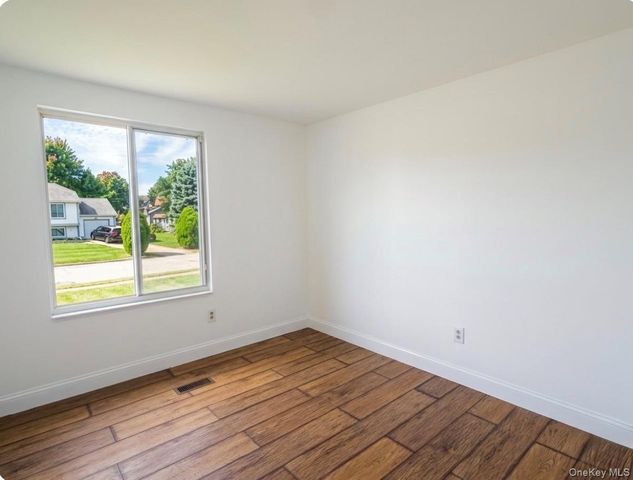 10 Victor Road, Beacon, NY 12508