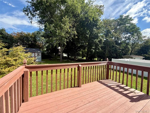 10 Victor Road, Beacon, NY 12508