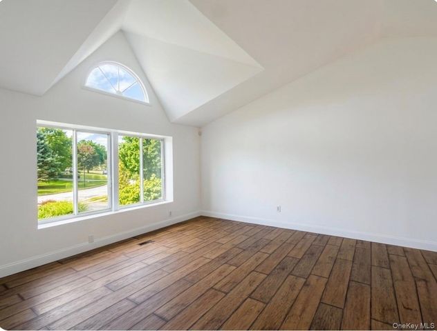 10 Victor Road, Beacon, NY 12508