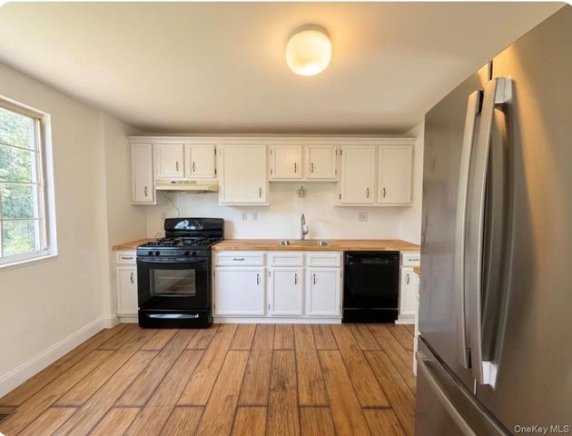 10 Victor Road, Beacon, NY 12508