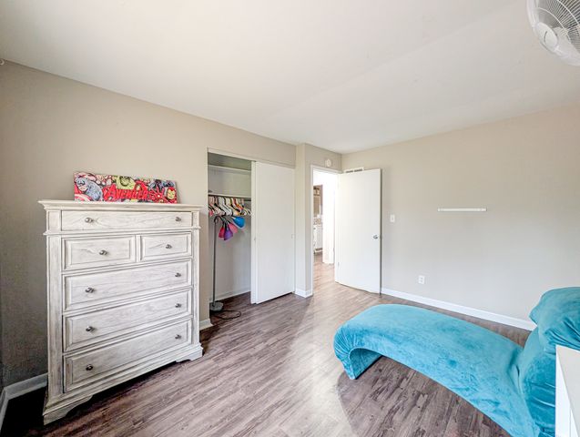 8616 Hickory Avenue, Crystal Lake, IL 60014