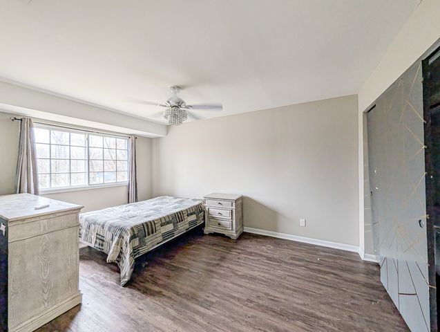 8616 Hickory Avenue, Crystal Lake, IL 60014