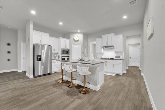 10619 Cherry Tree Way, Grand Prairie, TX 76065