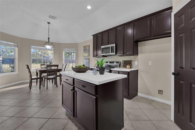 8506 Hunters Village Drive, Humble, TX 77346