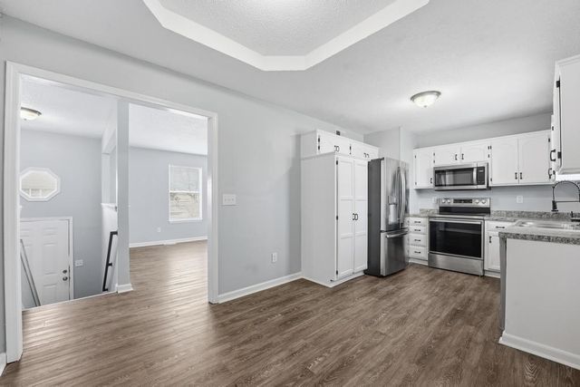 17403 Monte Verde Drive, Belton, MO 64012