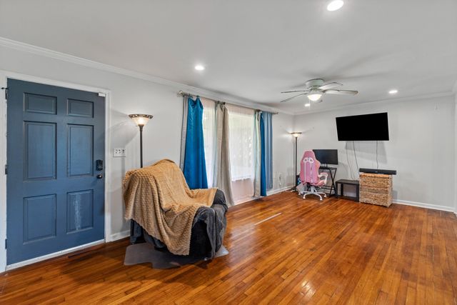 207 Margaret Ave., Petal, MS 39465