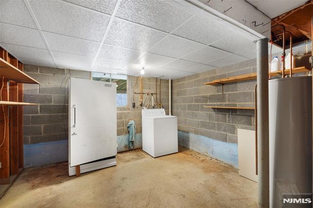 18 Kendall Drive, Ringwood, NJ 07456