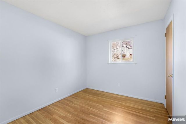 18 Kendall Drive, Ringwood, NJ 07456