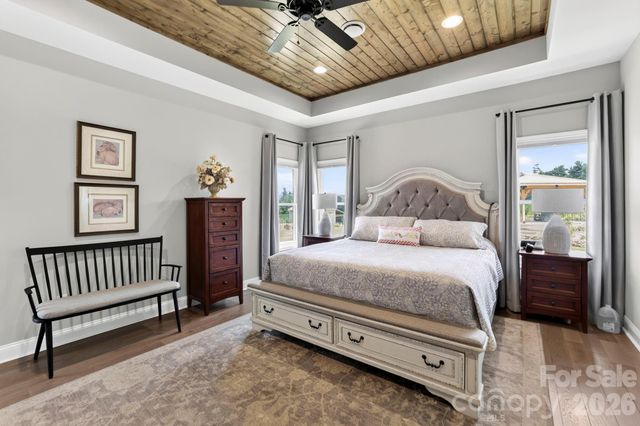 525 Byers Cove Road, Hendersonville, NC 28792
