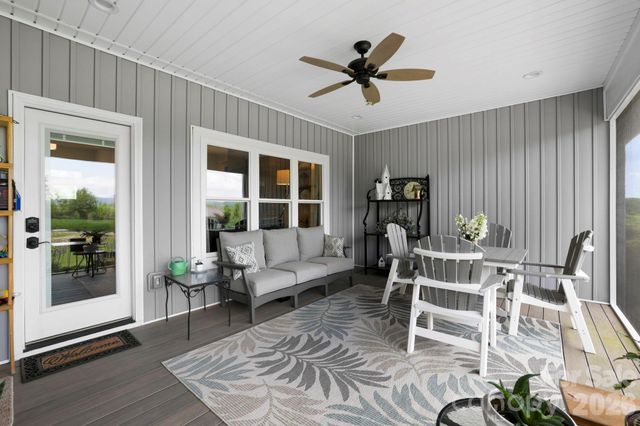 525 Byers Cove Road, Hendersonville, NC 28792