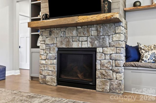 525 Byers Cove Road, Hendersonville, NC 28792