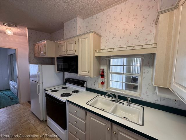 7735 Bluff Boulevard, Zolfo Springs, FL 33890