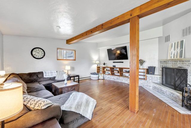 1262 RIDGEDALE COURT, Green Bay, WI 54304